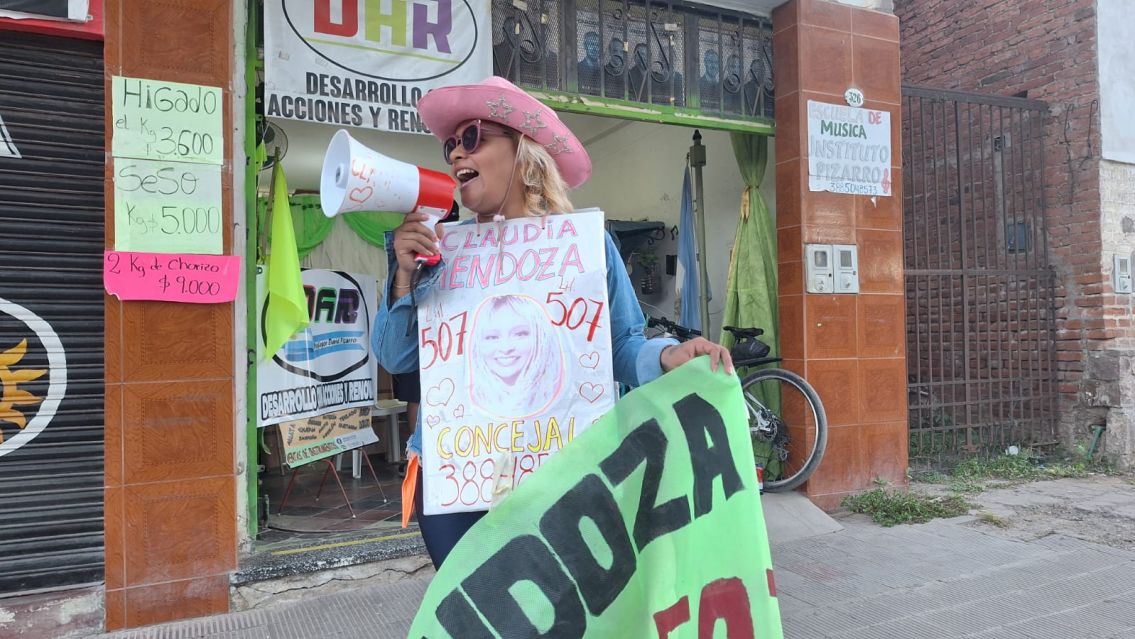 Una payasita candidata: Claudia Mendoza quiere llegar al Concejo Deliberante de Palpal�