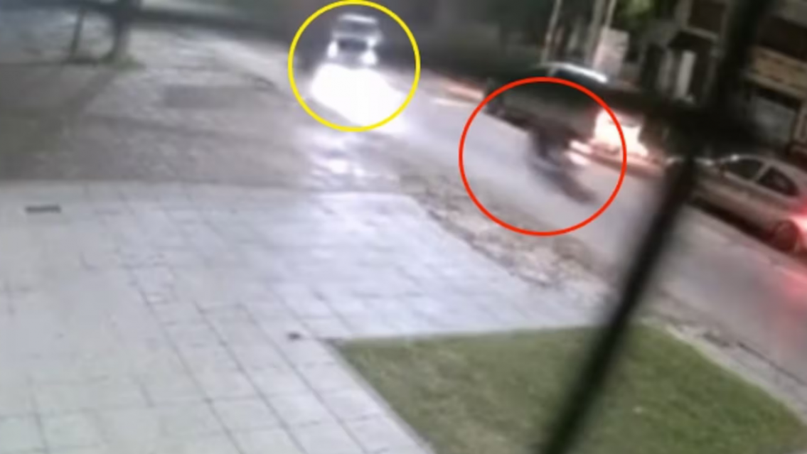 Tuvieron una cita, chocaron en contramano y él tomó una drástica decisión