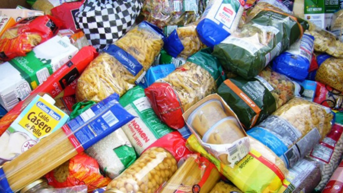 Mega negocio norte�o estaba lleno de mercader�a vencida