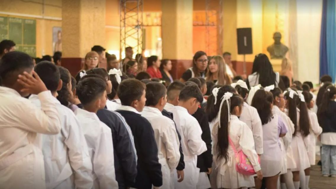 Lo que llevaba en la mochila dejó a todos helados: organizaban peleas por redes