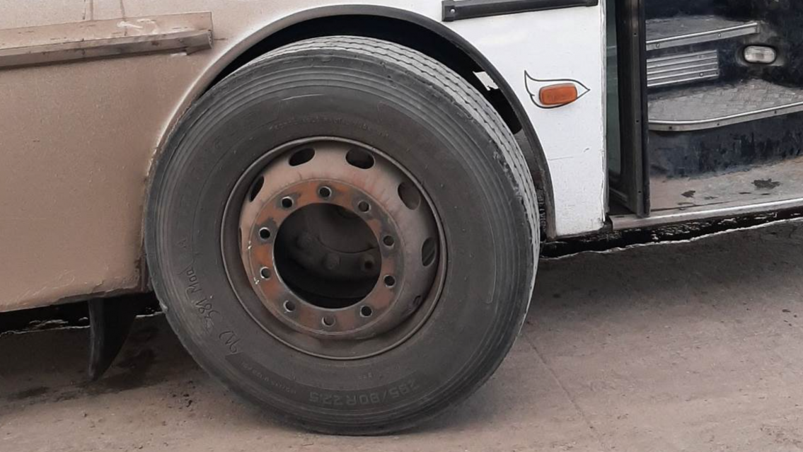 Gritos adentro de una empresa de colectivos de Jujuy: encargado fue atropellado