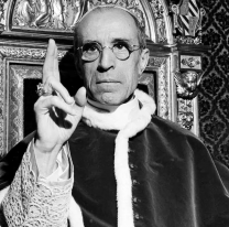 Papa P&iacute;o XII: su cuerpo cambi&oacute; de color y explot&oacute; durante el funeral