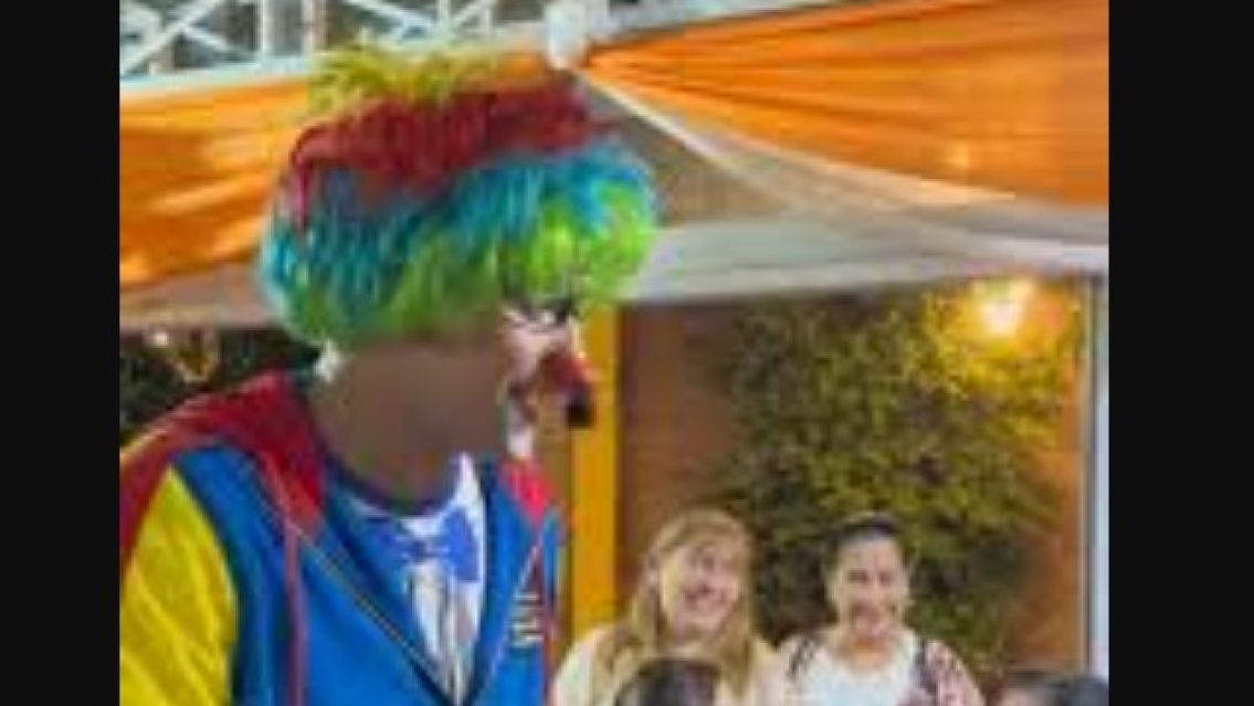 Salvaje robo: destruyeron en Salta el auto de Filito, el payaso que se hizo viral