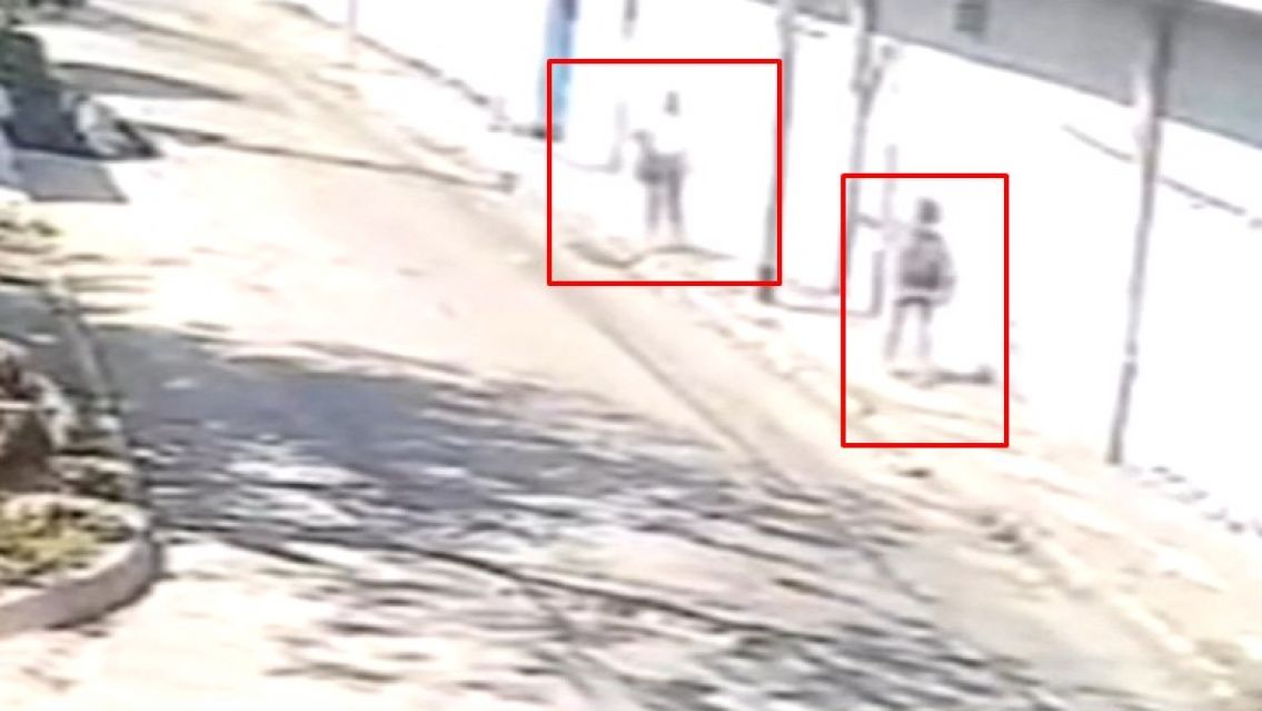 Brutal ataque a una mujer que se negó a darle comida a dos hombres que le pidieron comida