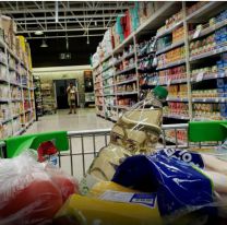 Vendían productos vencidos y sin frío: clausuran supermercado por poner en riesgo la salud