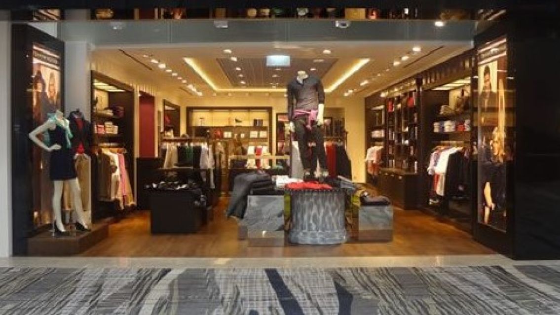 Aluvión de marcas internacionales desembarca en Argentina: ropa, calzado, perfumes y autos