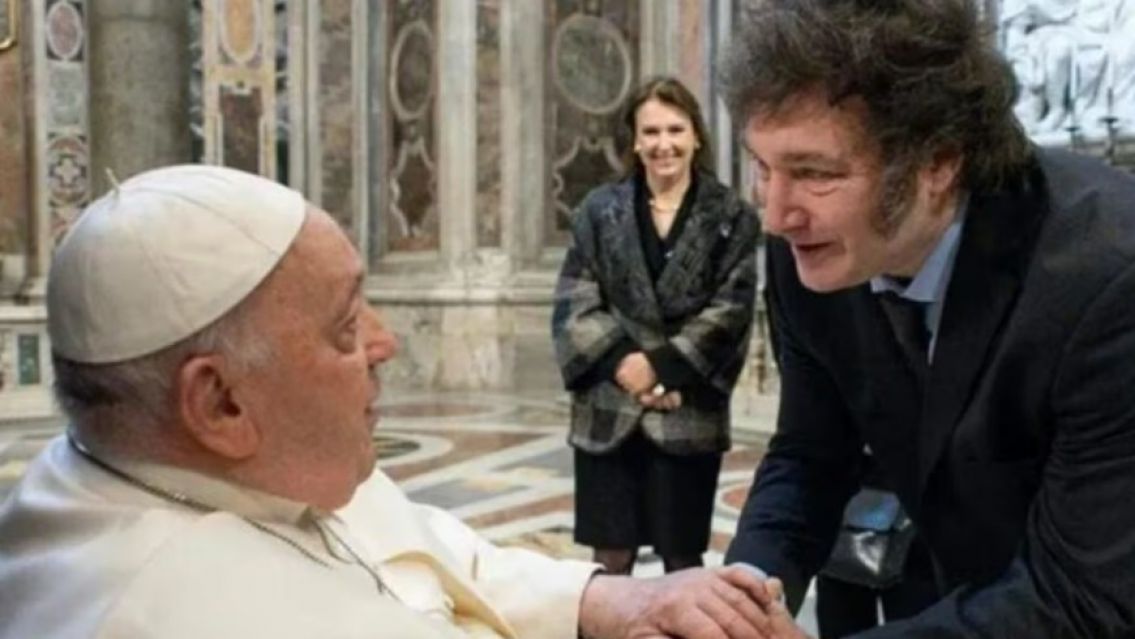 Javier Milei record� sus charlas con el papa Francisco: "Me llamaba muchas veces"