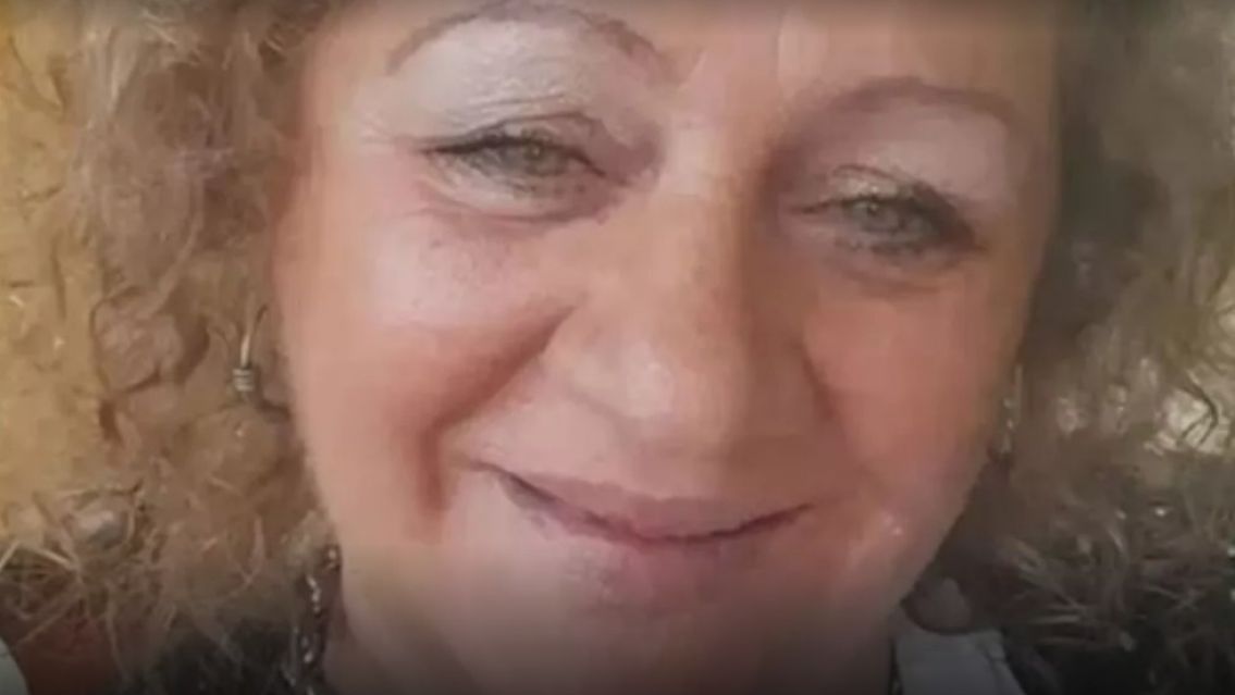 Buscaba a su tía y la encontró en la basura: sospechan de su novio 35 años menor