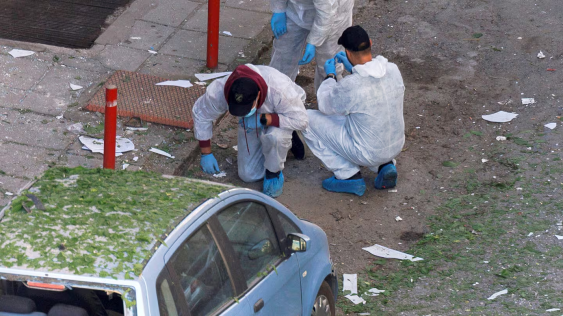 Mujer muri� tras explotarle una bomba que llamativamente llevaba en la mano