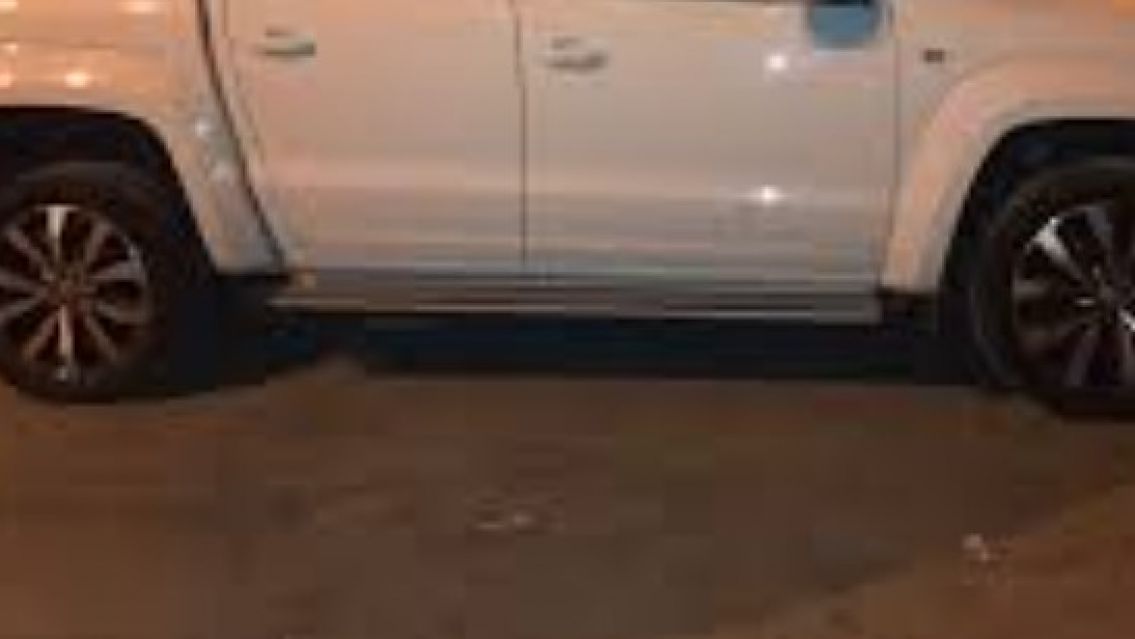 Horror: encontraron a un juje�o muerto al lado de su camioneta