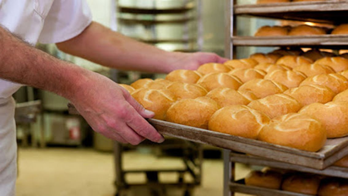 Crisis en panaderías: las ventas caen un 78% y cerraron más de 1.100 en todo el país