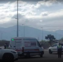 Brutal siniestro vial entre una camioneta y una moto 