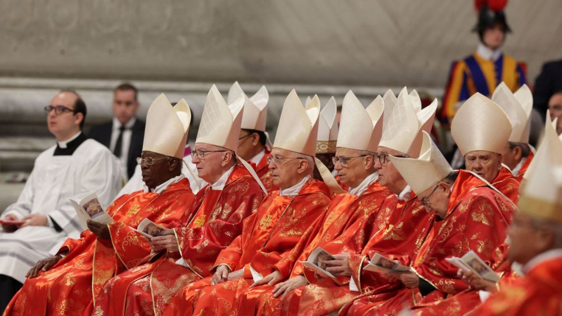 Comenz� el c�nclave para elegir al nuevo Papa: qui�n ser�