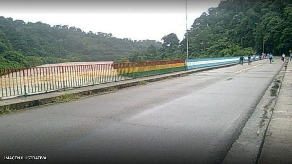 Boliviano mató a su pareja y habría cruzado a Argentina para escapar: lo buscan la policía