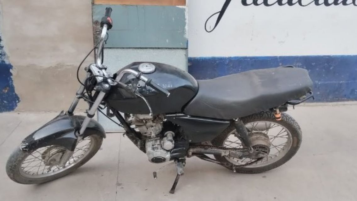 Policías de Jujuy recuperaron una moto: Buscan al dueño