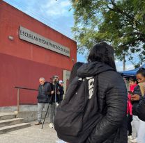  Largas filas y mesas sin habilitar: demoras en escuelas jujeñas por falta de autoridades