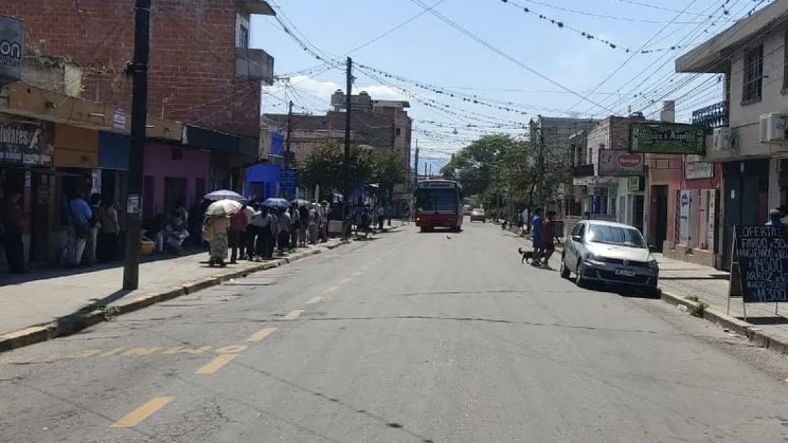 "Me desmayo, me desmayo": abuelo juje�o asalt� a la mujer que fue a ayudarlo