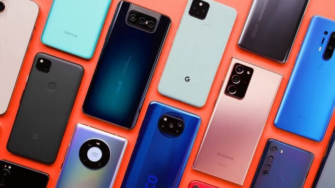 Eliminación de aranceles: cuánto podrían bajar los celulares en Argentina