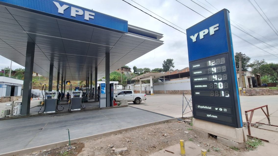 Sorpresivo aumento de los combustibles en YPF: as� quedaron los precios en Jujuy