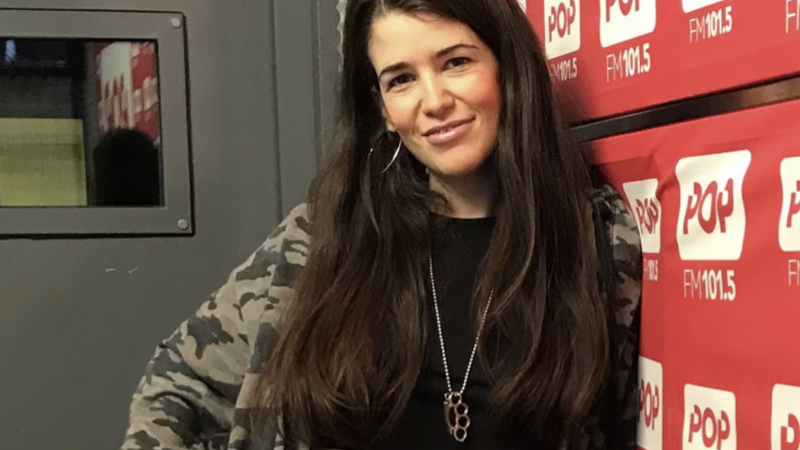 ¿Se casó "para no perderla"? La joven esposa de Beto Casella