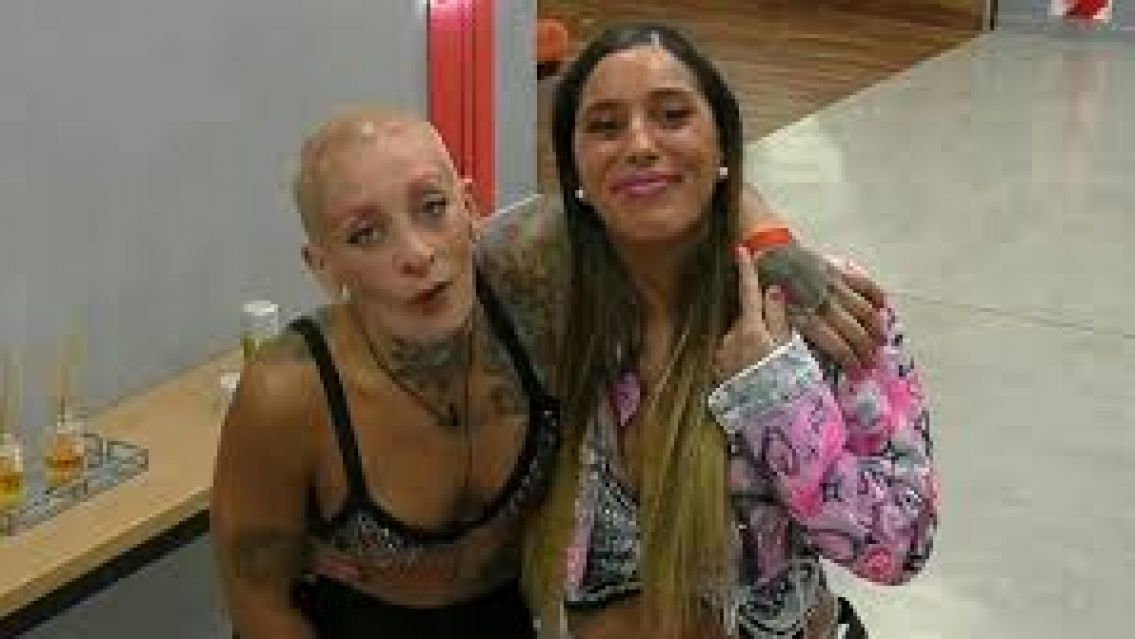 Furia destroz� a Catalina y cont� porqu� nadie la quiere