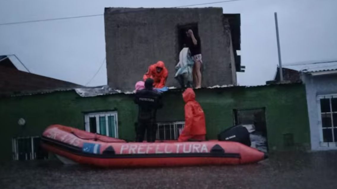 Brutal temporal en Buenos Aires dejó hasta el momento 1000 evacuados