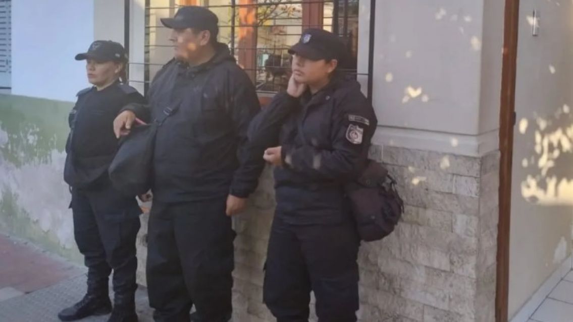 Dura denuncia de APUAP contra la policía de Jujuy