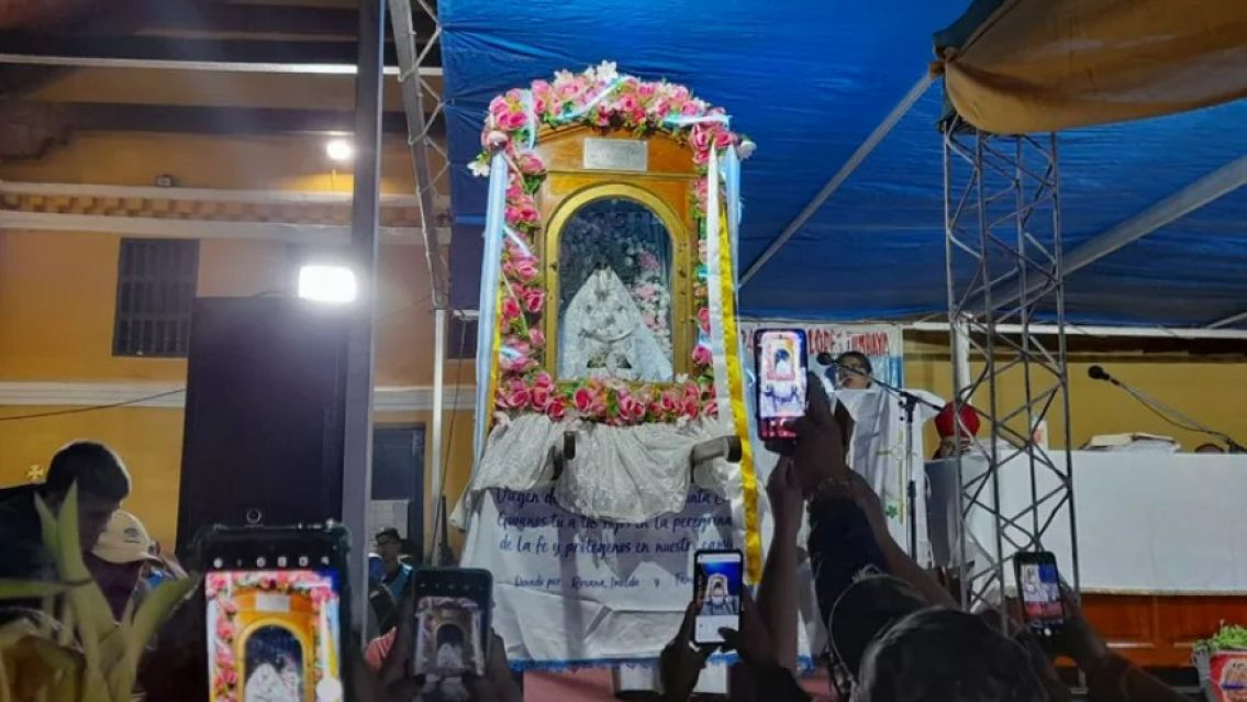 La Virgen de Punta Corral parti� esta ma�ana rumbo a su santuario