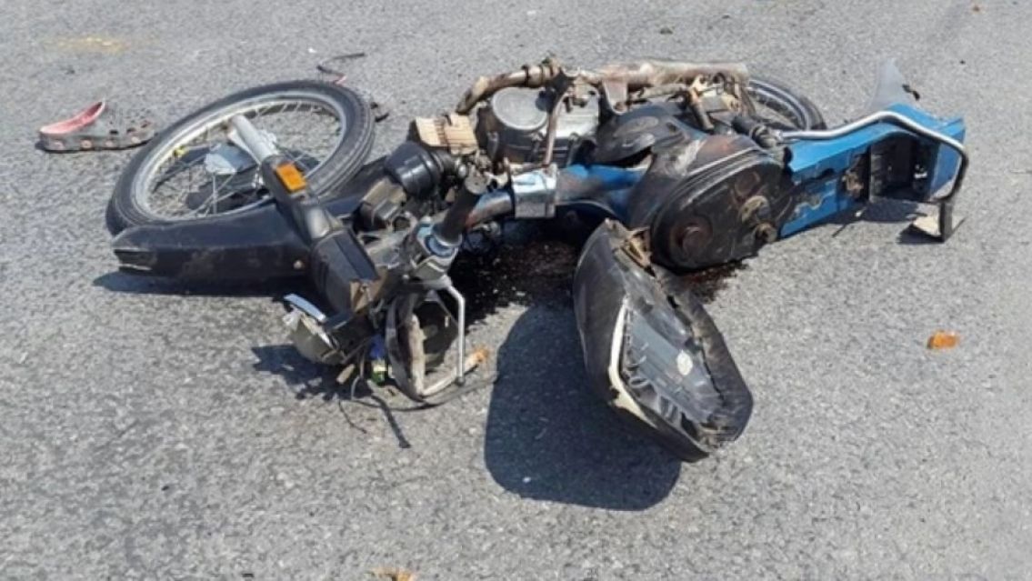 Dos jujeños fueron internados de urgencia luego de un brutal accidente en moto