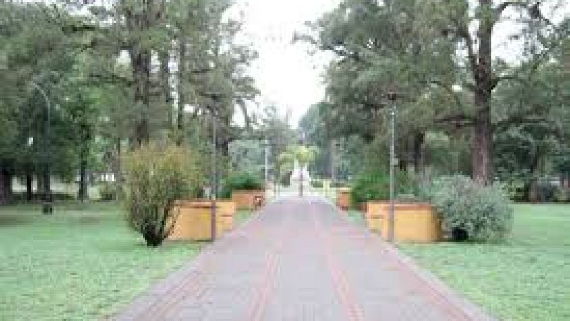 Apuñaló a una mujer para robarle y se le cayó el celular: ahora lo buscan por todo Jujuy