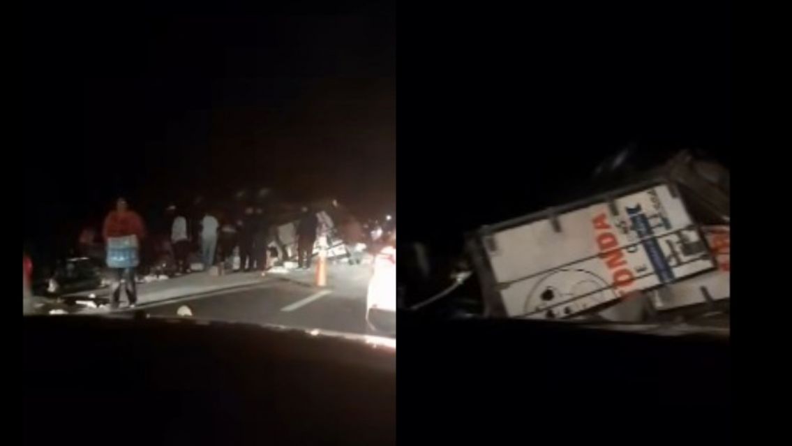 [URGENTE] Volc� cami�n lleno de mercader�a en Jujuy y aparecieron "las pira�as"