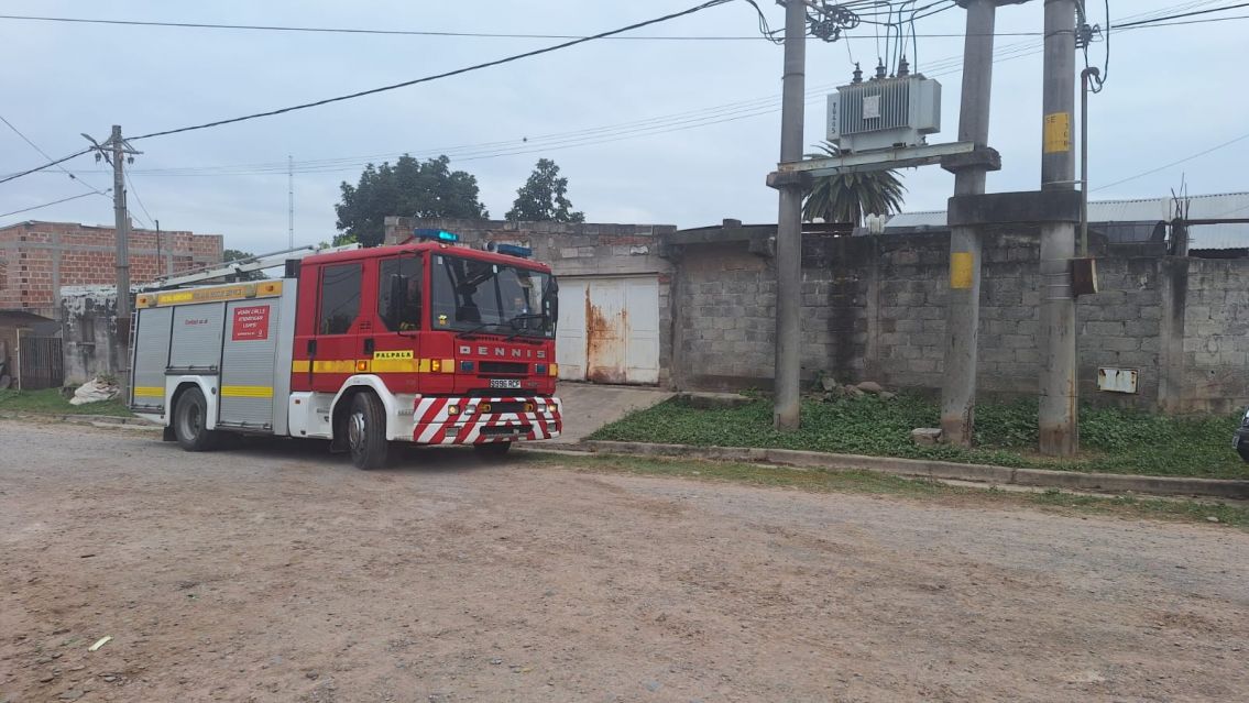 Principio de incendio en una vivienda del barrio 23 de Agosto: una persona en estado de shock