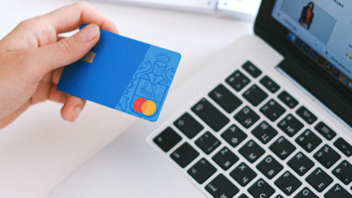 Juje�a compr� una notebook por internet, cuando la recibi� fue todo llanto y bronca