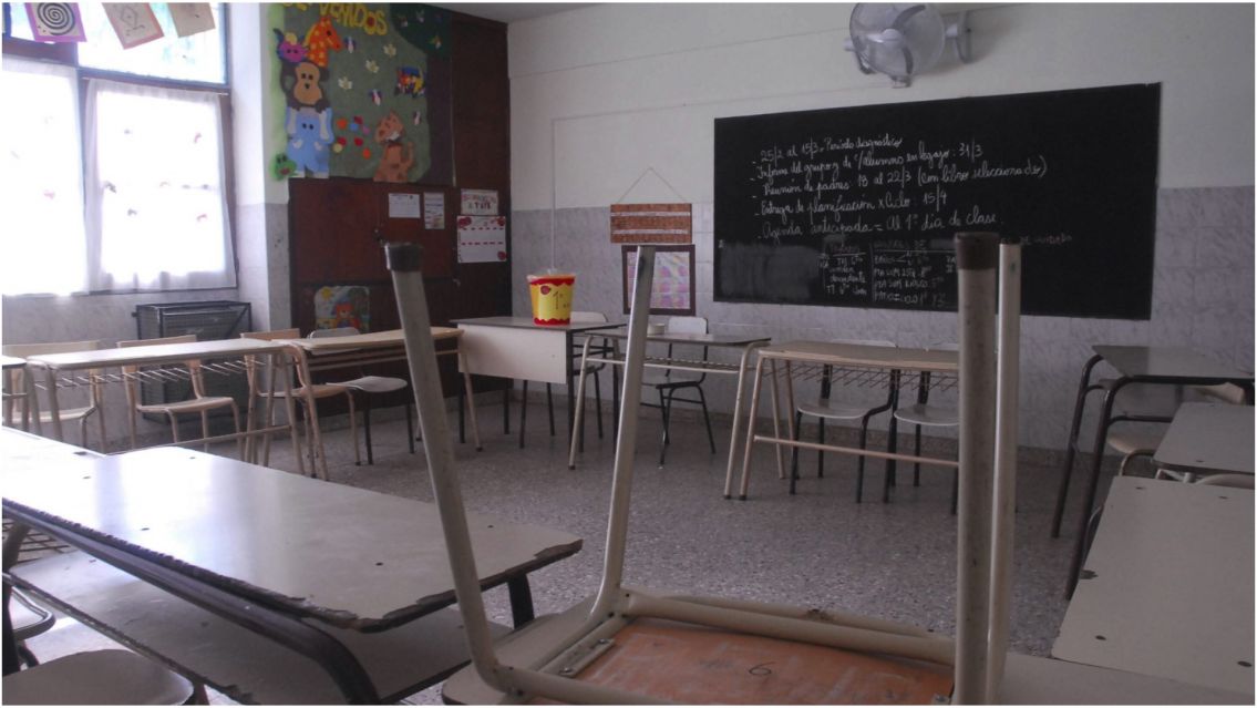 Norte�o llev� a su hijita descalza a la escuela y dio una terrible explicaci�n: "Es.."
