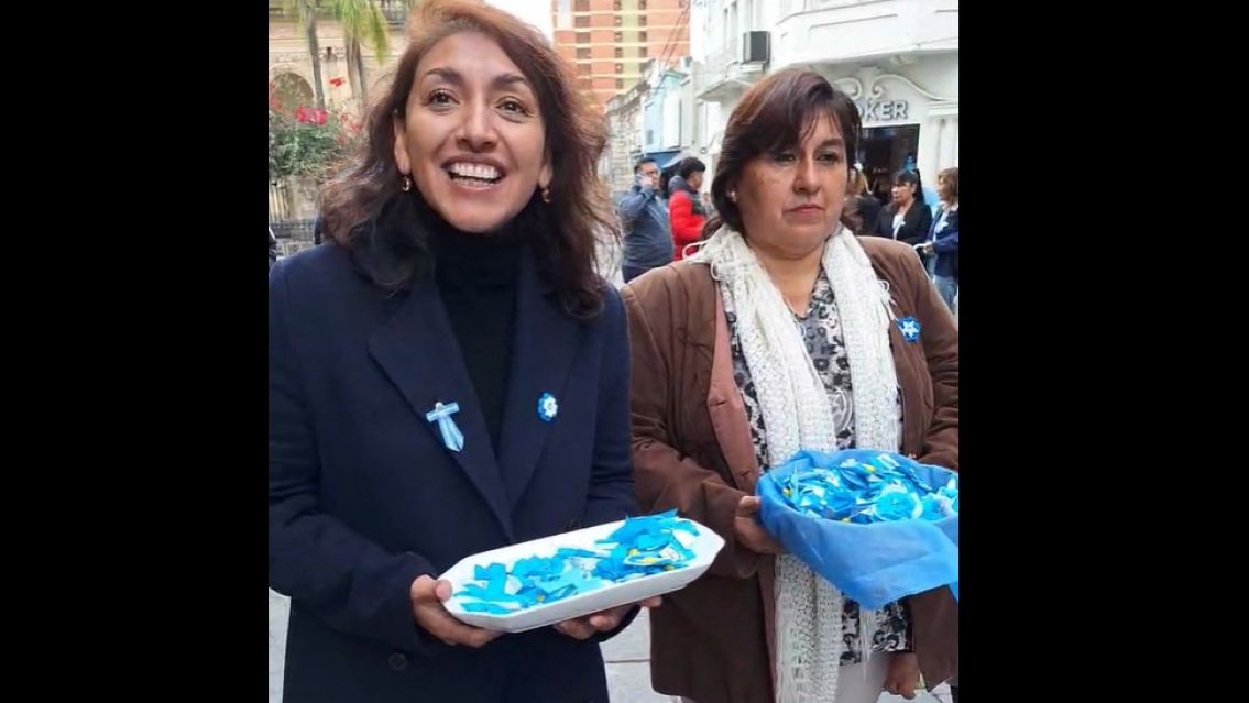 En plena semana de mayo se vivi� un momento muy patri�tico en la peatonal de Jujuy