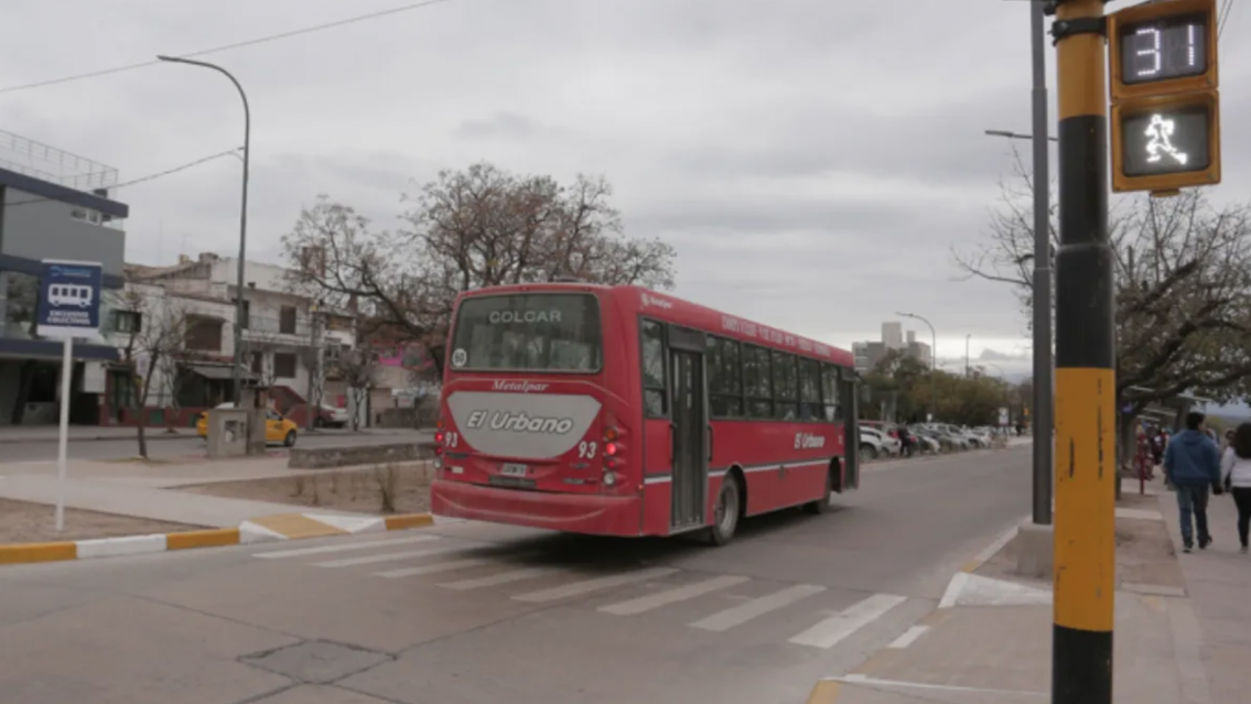 Viajar en colectivo en Jujuy ya cuesta casi $85.000 por mes o m�s