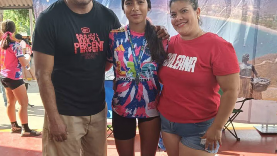 Murió adolescente de 15 años: se desplomó en la final de un torneo de fútbol