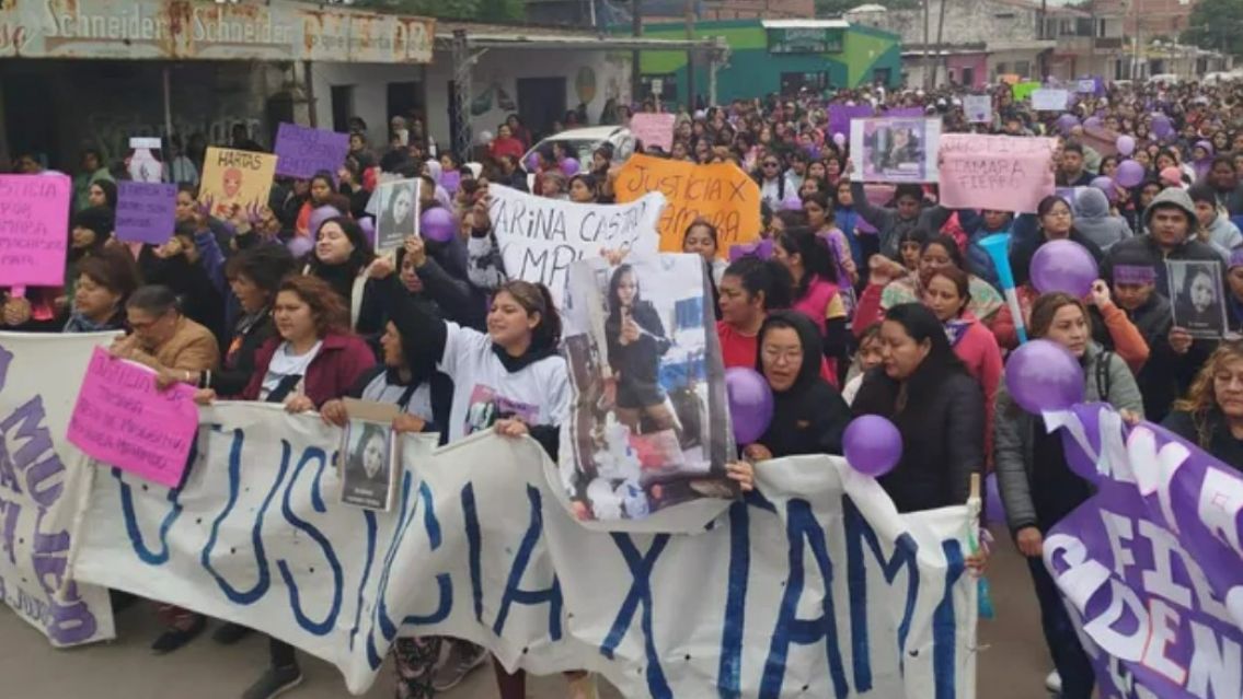Fuerte presencia policial en la marcha por Tamara Fierro en Fraile Pintado: Hubo golpes