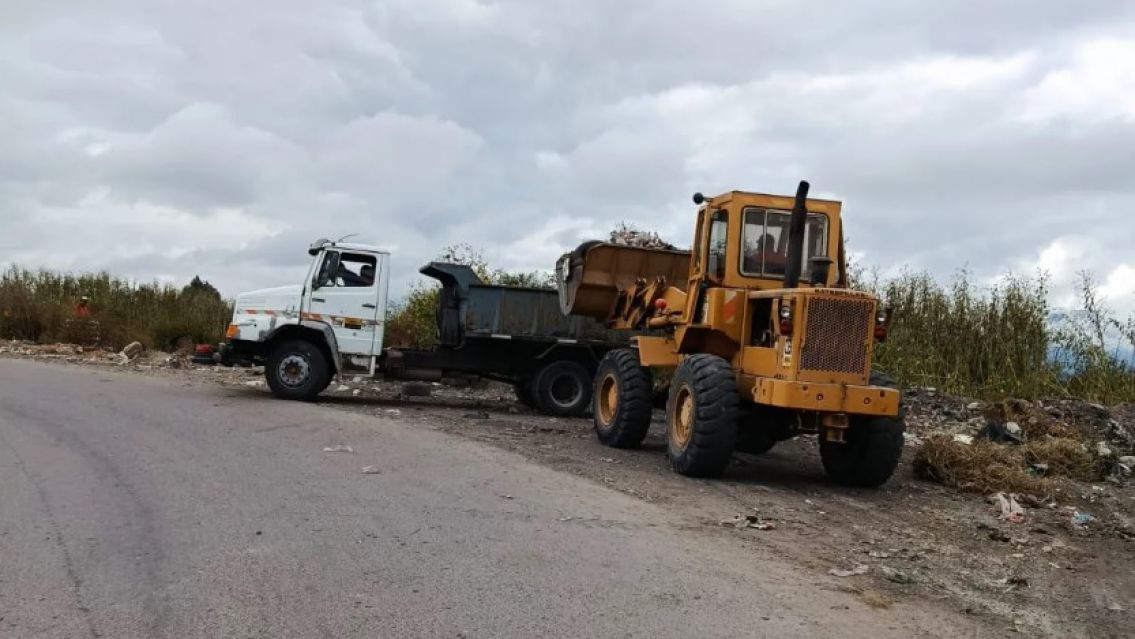 GIRSU y Vialidad Provincial realizaron una nueva limpieza en un punto crítico de la RN N°66