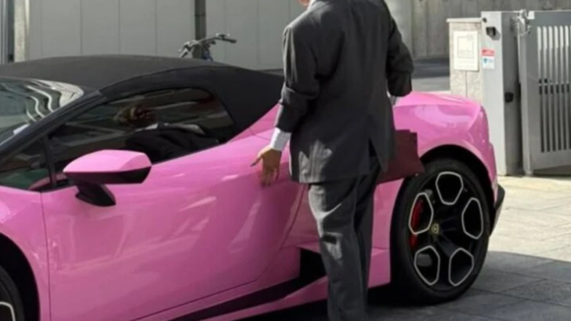 Wanda Nara plote� el auto de lujo que era de Mauro Icardi