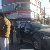 Brutal choque en pleno centro de Jujuy: "Desapareció un semáforo"
