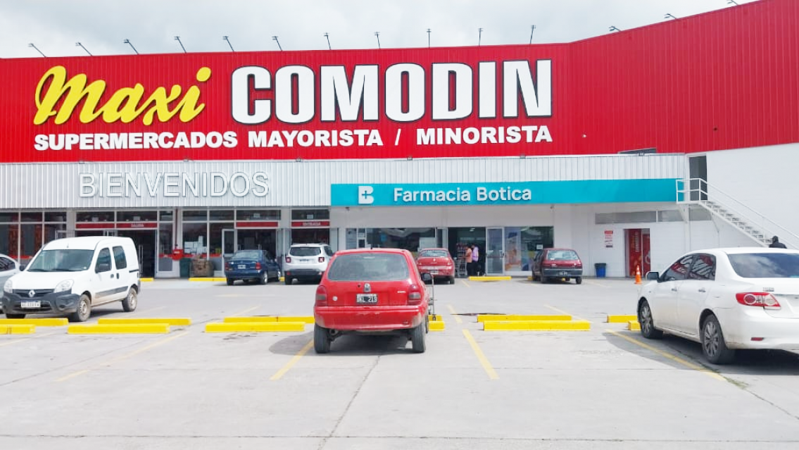 Buscan juje�os para cubrir puestos en una de las cadenas m�s importantes del norte