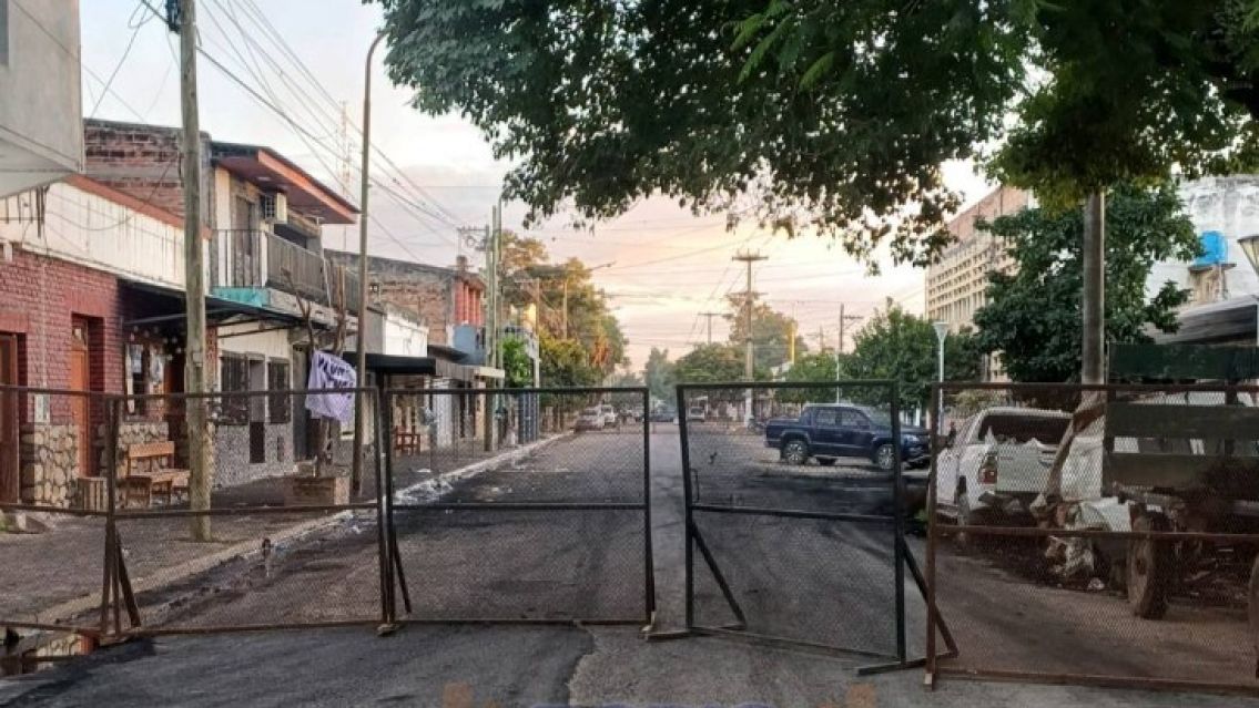 Fraile Pintado amaneció vallado tras los incidentes por el caso Tamara Fierro