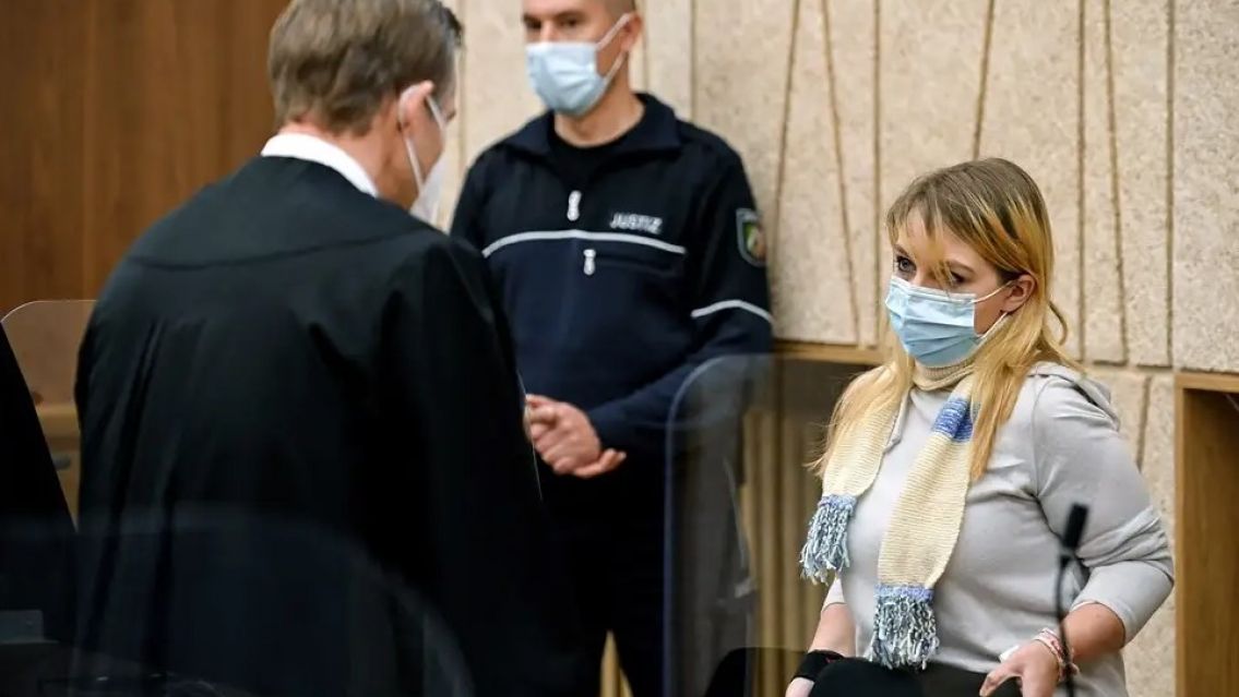 Se enter� que su esposo la enga�� y asesin� a sus cinco hijos: solo uno se salv�