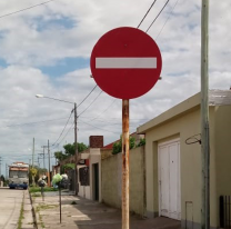 Machado al volante andaba contramano, chocó un colectivo y escapó