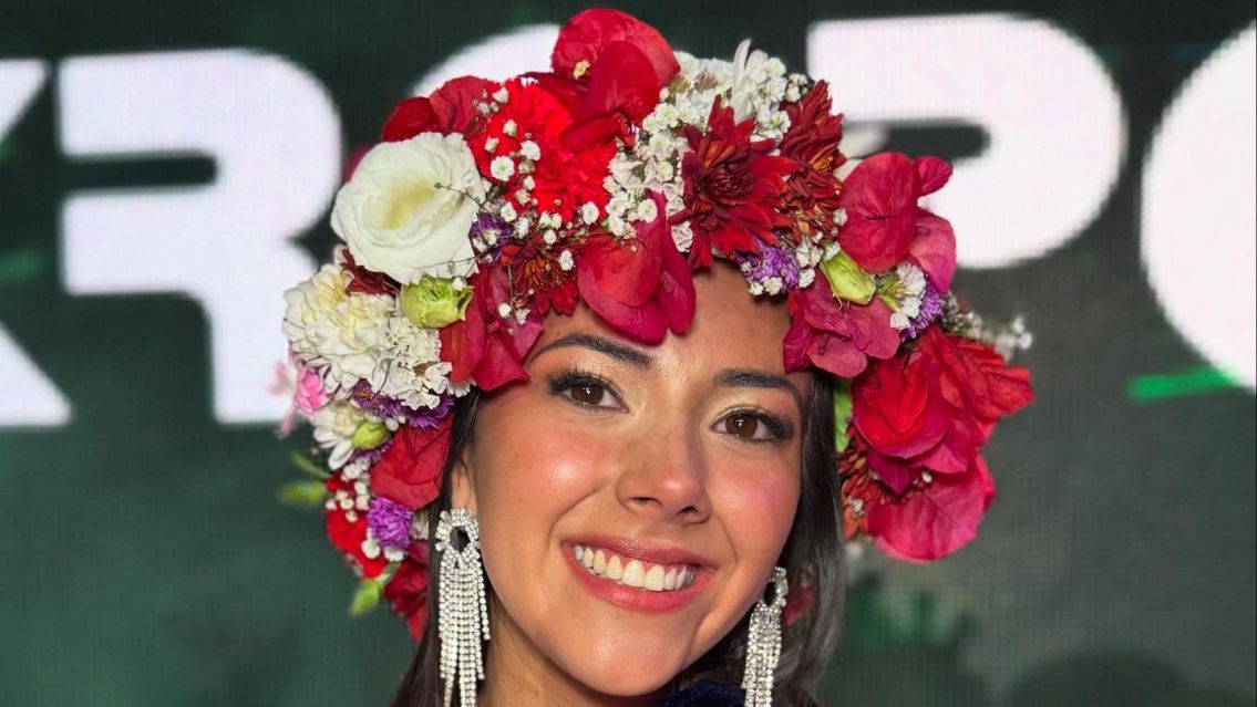  El Colegio Los Lapachos present� a su nueva representante