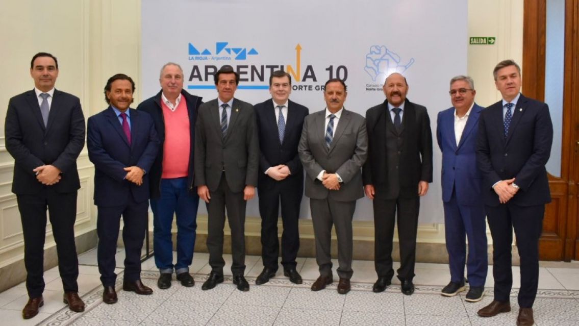 Los gobernadores se re�nen para enfrentar la ca�da de la coparticipaci�n y el freno a la obra p�blica