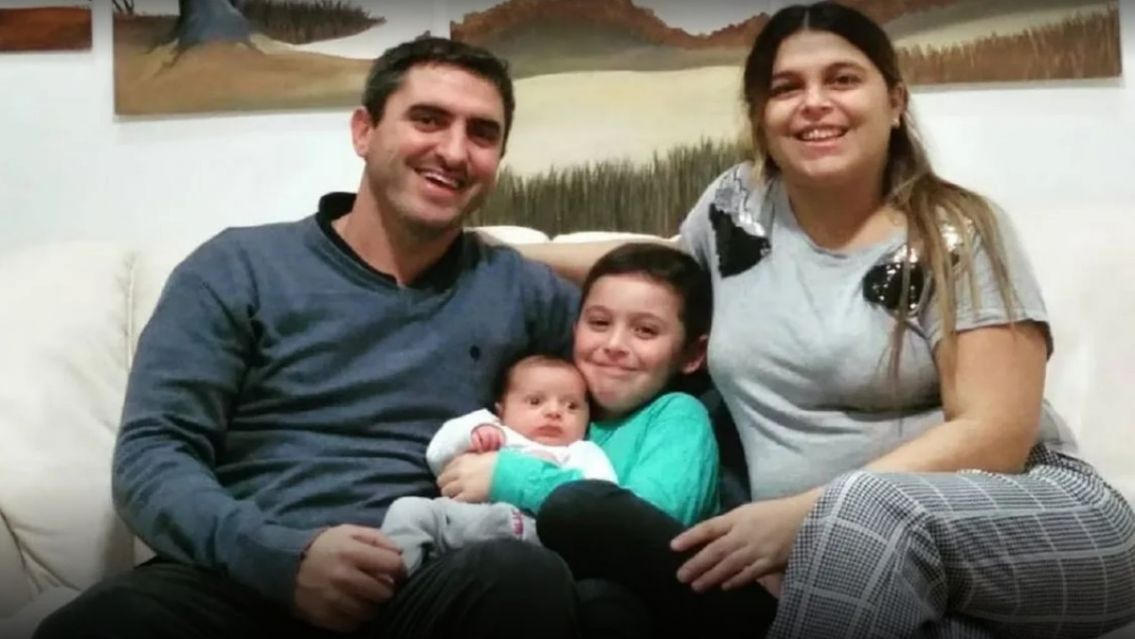 La última foto de la familia que fue encontrada sin vida: los duros detalles