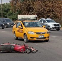 Taxista se llevó puesto a un motociclista en el acceso sur de Jujuy
