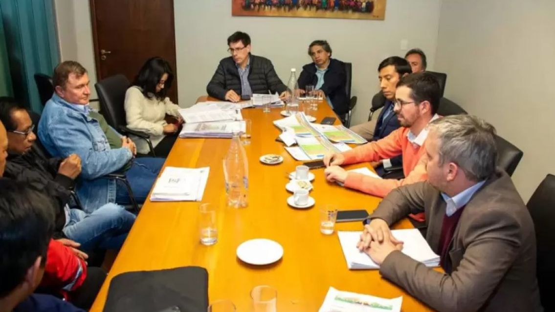 El Gobierno de Jujuy ofrecer�a un bono de fin de a�o y un aumento de 4% en dos Tramos�